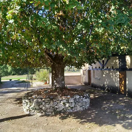 De La Vaysse Nyaraló